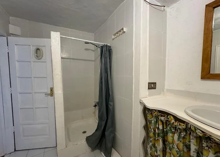 Antigua Casa Del Cura