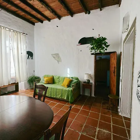 Antigua Casa Del Cura Tías